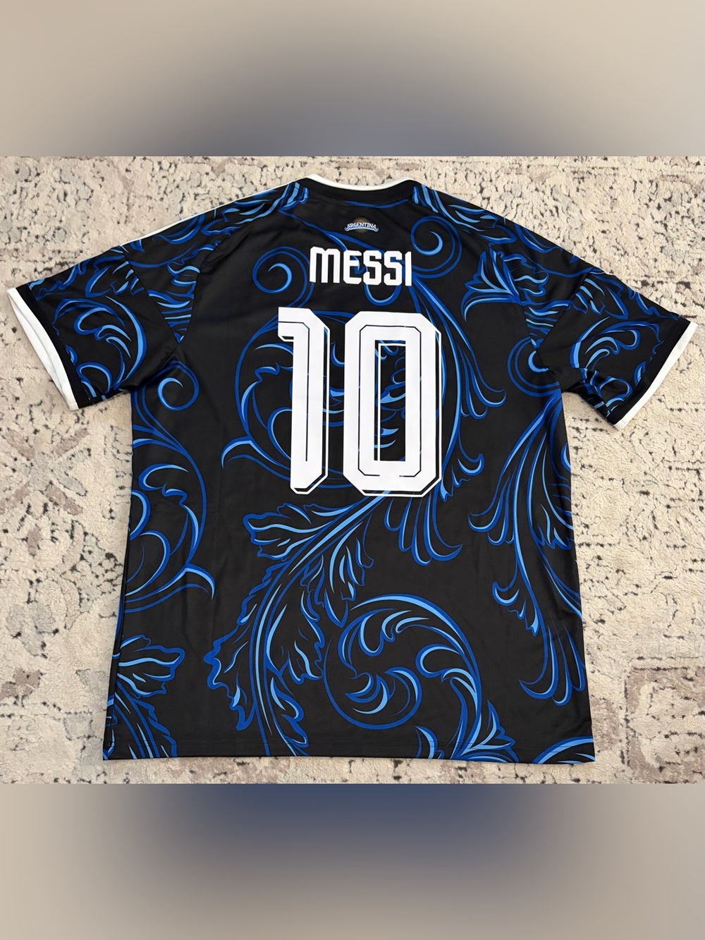 Adidas Authentic Argentina 2026 National Team KH3940 Messi #10 Jersey Men’s XL - Picture 5 of 9